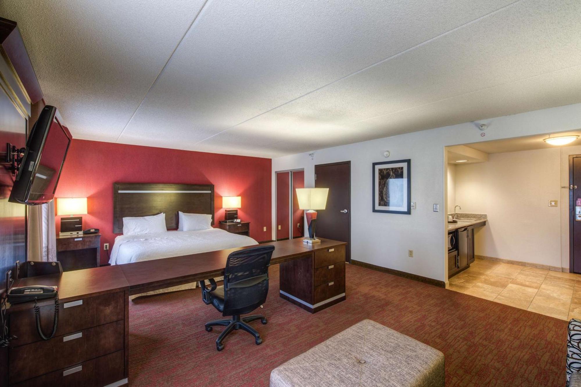 Hampton Inn&Suites Detroit/Airport Romulus Buitenkant foto