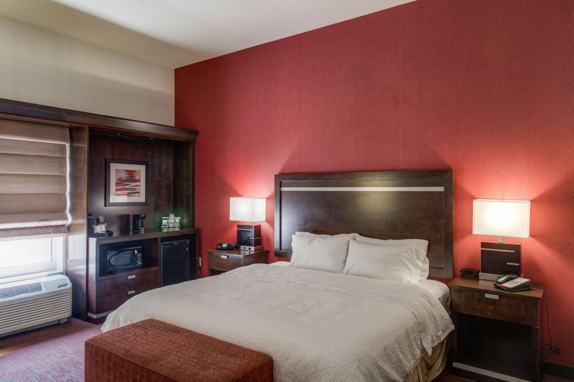 Hampton Inn&Suites Detroit/Airport Romulus Buitenkant foto