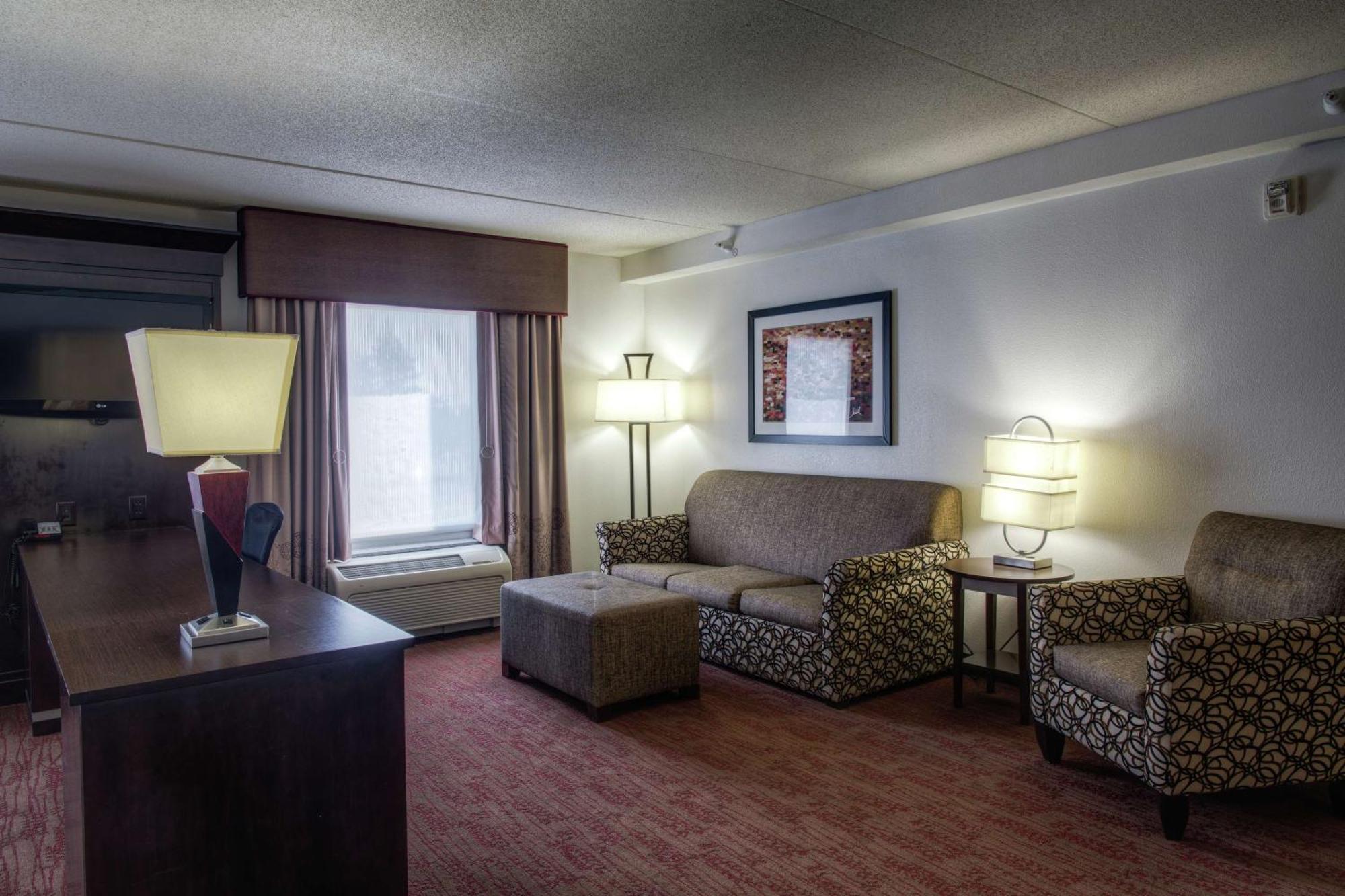 Hampton Inn&Suites Detroit/Airport Romulus Buitenkant foto