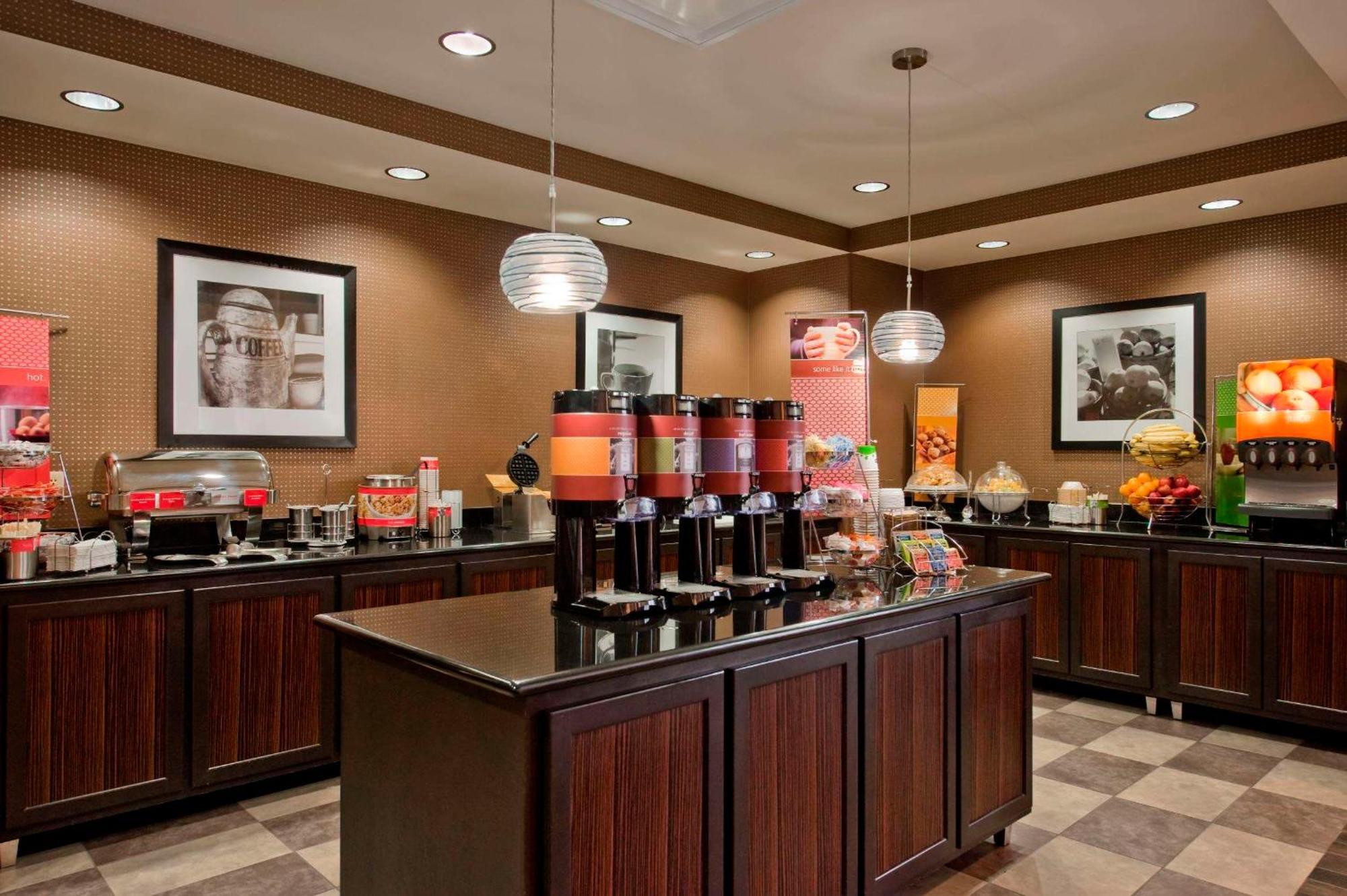 Hampton Inn&Suites Detroit/Airport Romulus Buitenkant foto