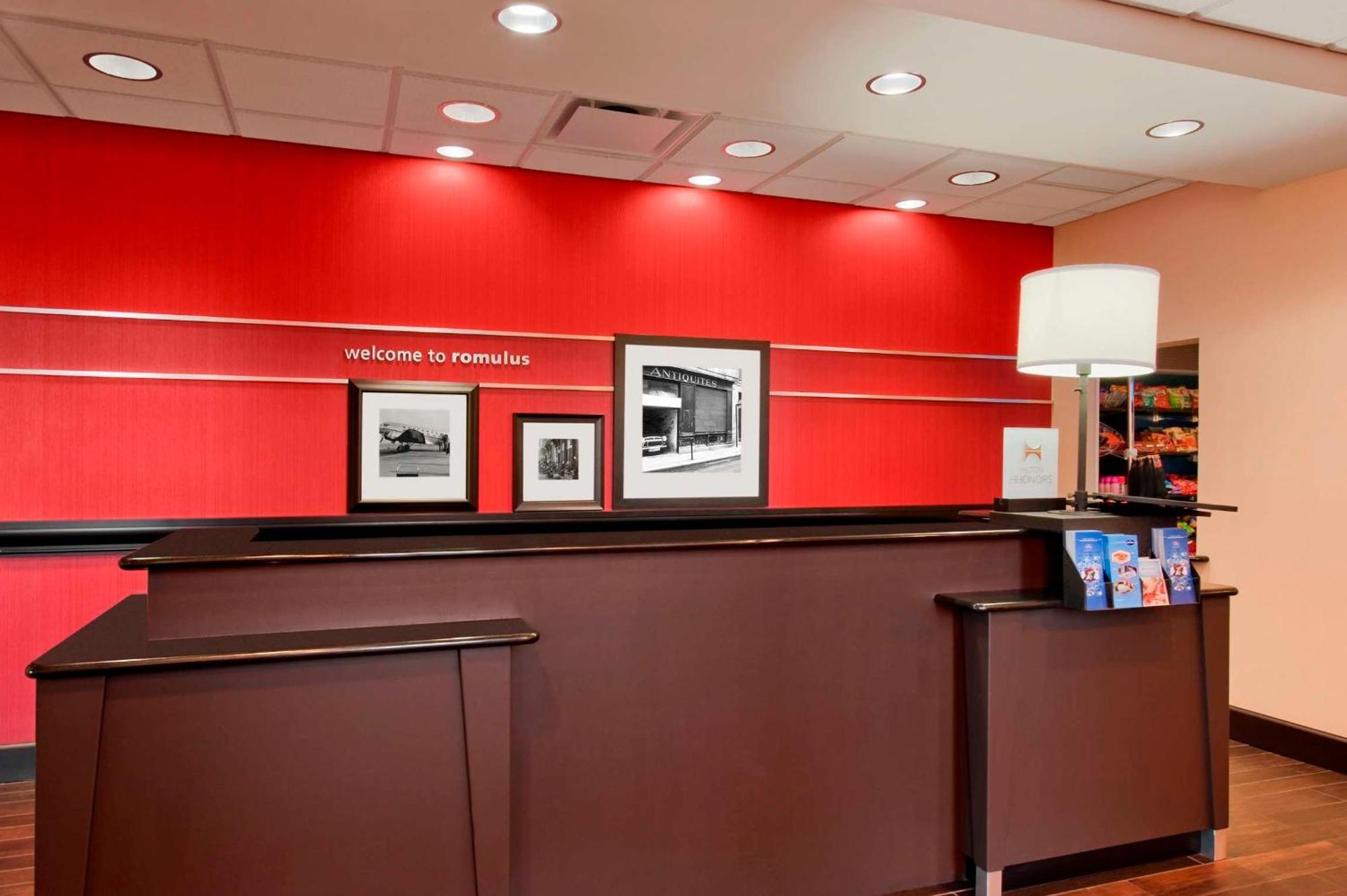 Hampton Inn&Suites Detroit/Airport Romulus Buitenkant foto